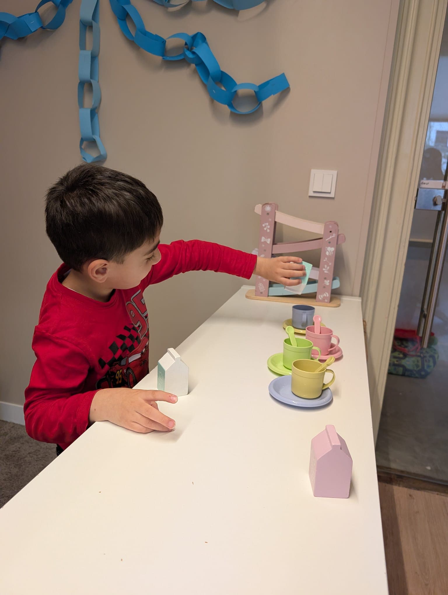 Kind speelt bij Samen Sterk